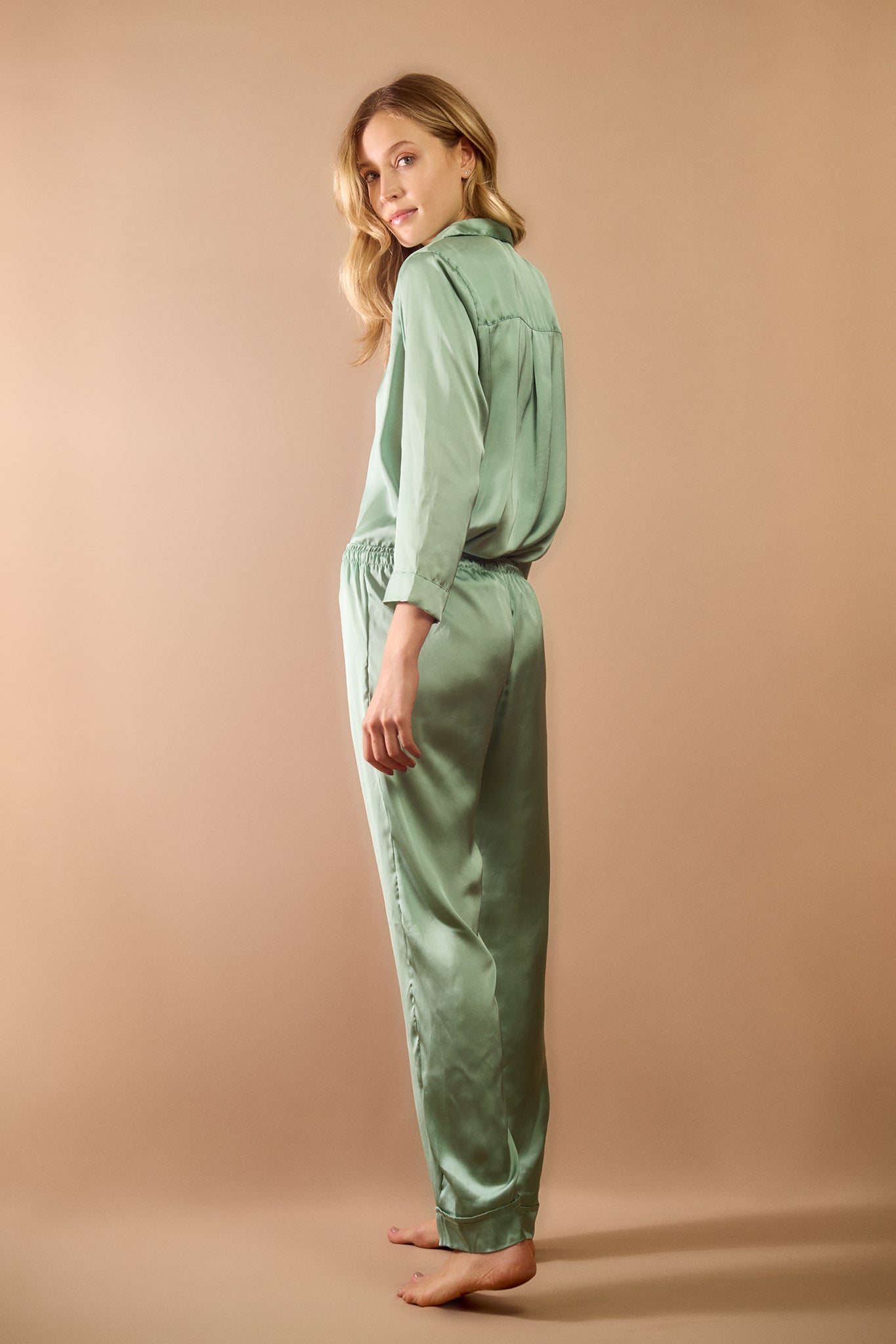 Pijama Classic Longo Satin Matcha